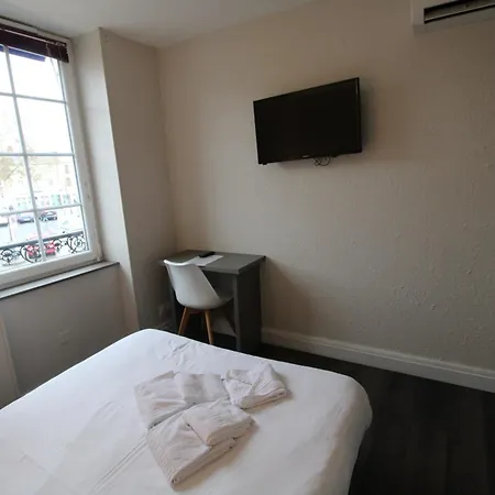 Casabianca Hotel 2*