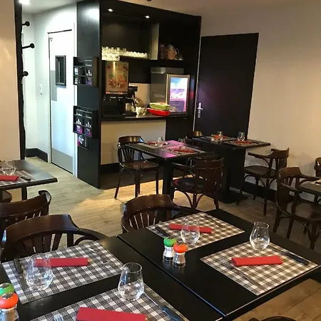 Casabianca Hotel 2*